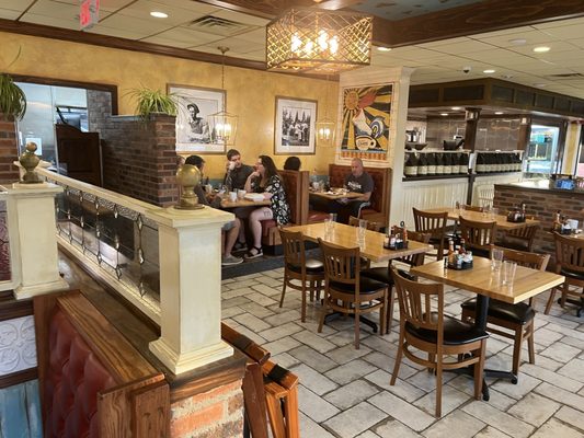 Mad Rooster Cafe by null