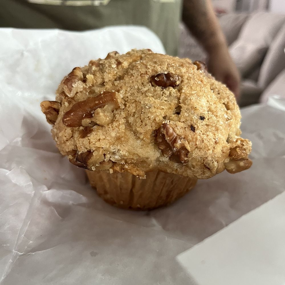 Banana nut muffin Banana nut muffin