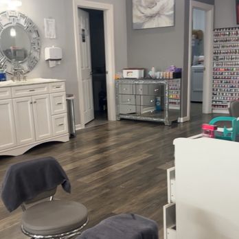 KC Nails - Clean salon - Nail Salons Near Me - Noblesville, Indiana KC Nails - Clean salon - Nail Salons Near Me - Noblesville, Indiana