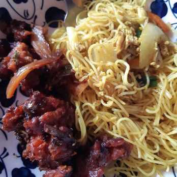 Golden Asian Cuisine - Singapore noodles and BOMBAY CHICKEN. The best Hakka food in Toronto IMPO. The Bombay chicken is my all-time favorite. - Asian Fusion Near Me - Toronto, Ontario