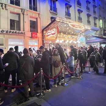 Bouillon Chartier - The line at 8:30pm when we left - French Near Me - Paris, 01 Bouillon Chartier - The line at 8:30pm when we left - French Near Me - Paris, 01