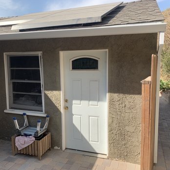 Gutter Flow - Side of house - Gutter Services Near Me - Simi valley, California