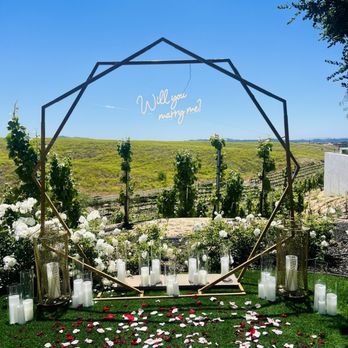 The New Inn - set up - Hotels Near Me - Temecula, California