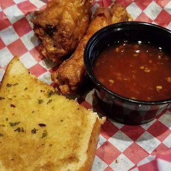 Viking Inn - Wings - American Near Me - Junction City, Oregon