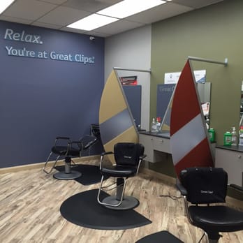 Great Clips - Inside Store - Hair Salons Near Me - Agoura Hills, California Great Clips - Inside Store - Hair Salons Near Me - Agoura Hills, California