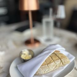 Portland City Grill - Complimentary bread service