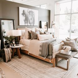 LA Studio & Home Decor