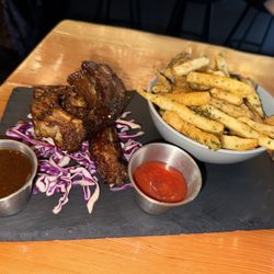 Purgatory Craft Beer And Whiskey Bar - Smoked ribs