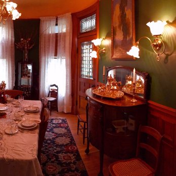 Deepwood Museum & Gardens - Beautiful dining room - Museums Near Me - Salem, Oregon Deepwood Museum & Gardens - Beautiful dining room - Museums Near Me - Salem, Oregon
