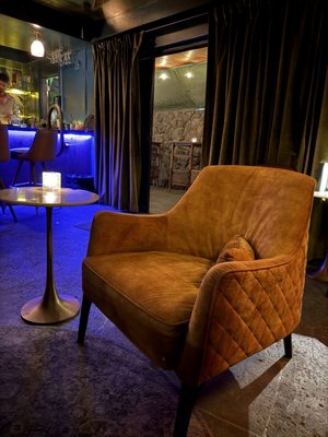 Green Lady Cocktail Room by null