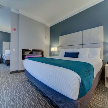 Hotel Peppertree Bend, BW Premier Collection - suite k qq fireplace - Hotels Near Me - Bend, Oregon Hotel Peppertree Bend, BW Premier Collection - suite k qq fireplace - Hotels Near Me - Bend, Oregon
