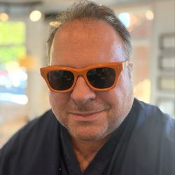 Sally's Optical Secrets - How do you like me now?