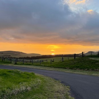 Paniolo BBQ Dinner - Sunset view - Barbeque Near Me - Waimea, Hawaii Paniolo BBQ Dinner - Sunset view - Barbeque Near Me - Waimea, Hawaii