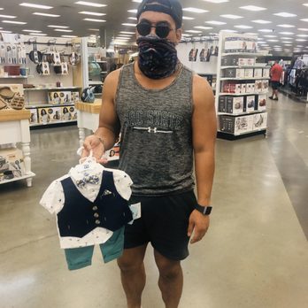 travis air force exchange