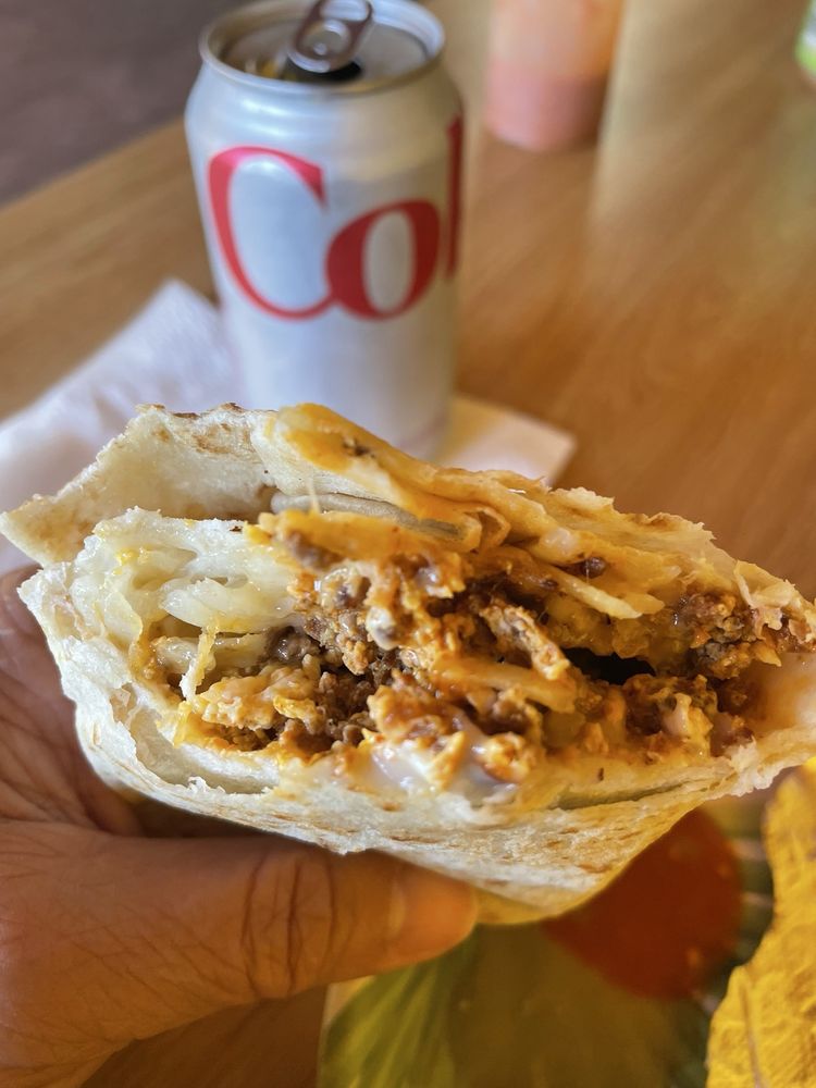 Taqueria Lupitas Logo