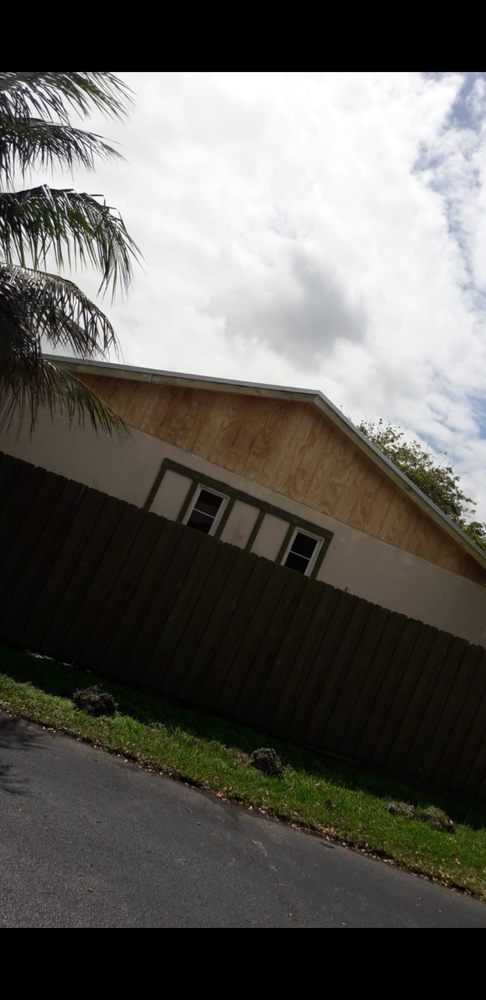 Slide of Paula Roofing