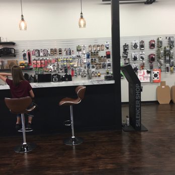 Saddle Rock Armory - Seating area and accessory bar - Guns & Ammo Near Me - Georgetown, Texas