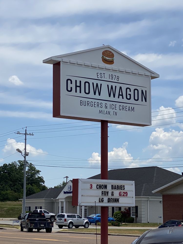 Chow Wagon Logo