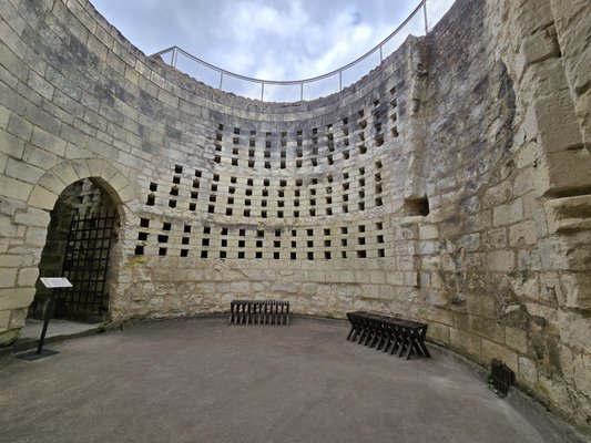 Forteresse Royale de Chinon by null