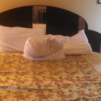 Sun N Sand Motel - The bedframe was very old Hollywood. - Hotels Near Me - Kanab, Utah Sun N Sand Motel - The bedframe was very old Hollywood. - Hotels Near Me - Kanab, Utah