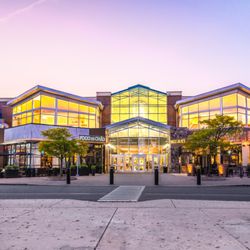 Bridgewater Commons - Exterior Uncle Julio's and Fogo!
