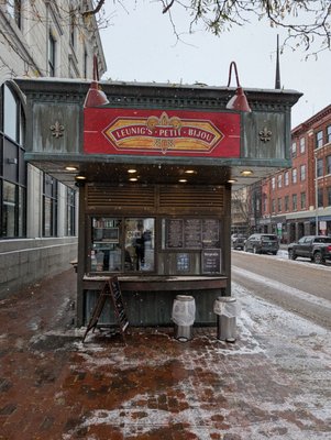 Leunig's Bistro by null