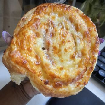 Roggenart European Bakery, Bistro & Cafe - Bacon & gruyere - Bakeries Near Me - Baltimore, Maryland