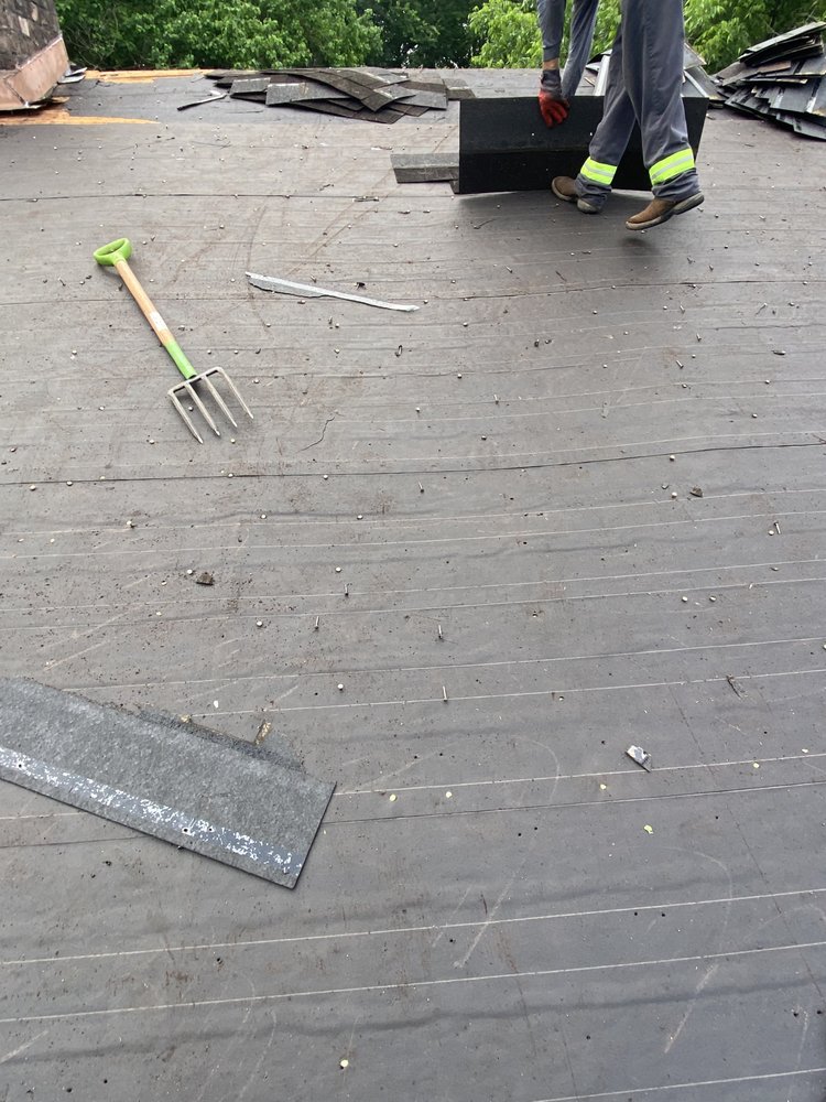 Slide of RKR Roofing