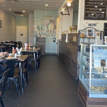 MeMe’s Cafe And Breakfast - Part of the dining area - Breakfast & Brunch Near Me - St. Peters, Missouri