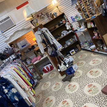 Cawman's Mall Antiques & Things - Antiques Near Me - Salem, New Jersey