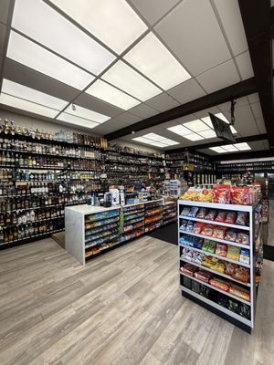 Cheers Deli & Liquor by null