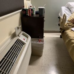 Charlottesville Health & Rehabilitation Center - Actual room