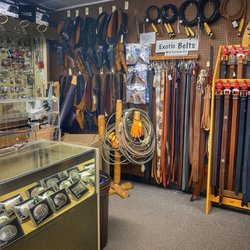 Spencer's Western World - Exotic belts, spurs, belt buckles and more!!!