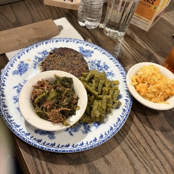 Cracker Barrel Old Country Store - American Near Me - Concord, North Carolina