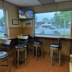 Lexy's Pizza - Inside