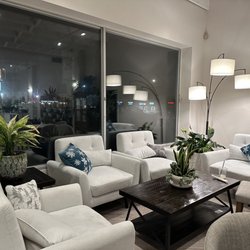 The Artisan Cakery - Inside