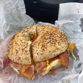 BRUEGGER’S BAGELS - Updated December 2025 - 60 Photos & 40 Reviews