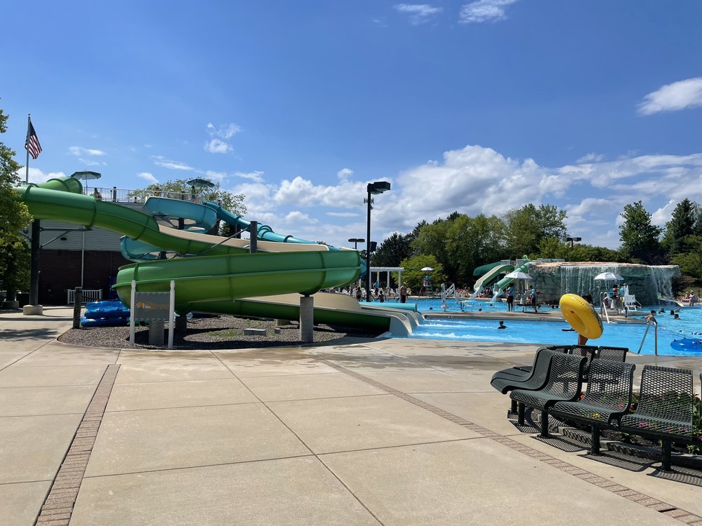 HUNT CLUB PARK AQUATIC CENTER Updated October 2024 18 Photos 900