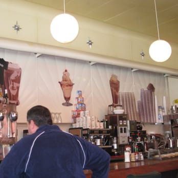 Fred 62 - Diners Near Me - Los Angeles, California