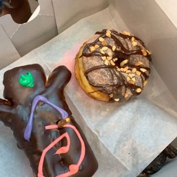 Voodoo Doughnut - Bakeries Near Me - Orlando, Florida Voodoo Doughnut - Bakeries Near Me - Orlando, Florida