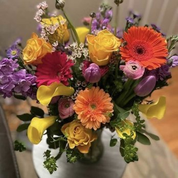 Jeannettes Flowers - One of my beautiful arrangements - Florists Near Me - Campbell, California Jeannettes Flowers - One of my beautiful arrangements - Florists Near Me - Campbell, California