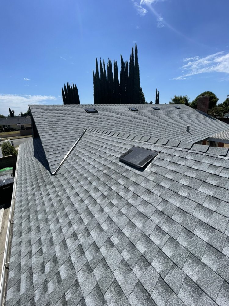 Slide of Estrada Roofs