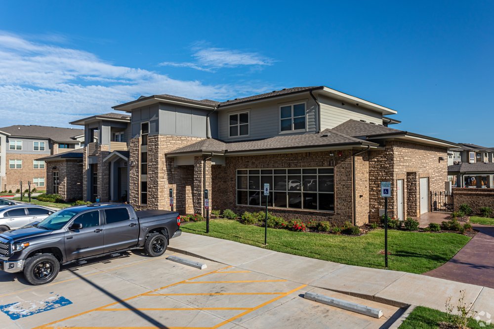 TRAILS AT THE CROSSINGS 13 Photos 6200 Watkins Ave, Springdale