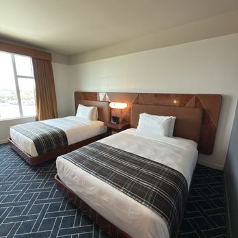 Caravan Court - Beds - Hotels Near Me - Arlington, Texas Caravan Court - Beds - Hotels Near Me - Arlington, Texas