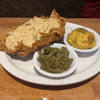 Cheddar's Scratch Kitchen - Country Fried Steak, Green Beans, Broccoli Casserole - American Near Me - Augusta, Georgia