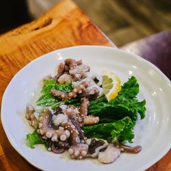 Kuni Sashimi House - Live Octopus