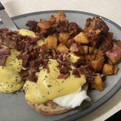 Eggs-Up Family Restaurant - Blackstone Benedict