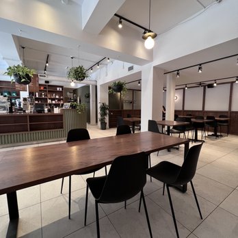 Nektar - a dining area with tables and chairs - Coffee & Tea Near Me - Quebec City, Quebec Nektar - a dining area with tables and chairs - Coffee & Tea Near Me - Quebec City, Quebec