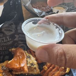 Cheekz Burgers - Marshmallow fluff dip for sweet potato fries