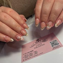 Lavue Nail Lounge